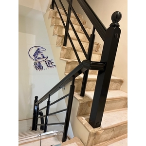 木製三度空間扶手