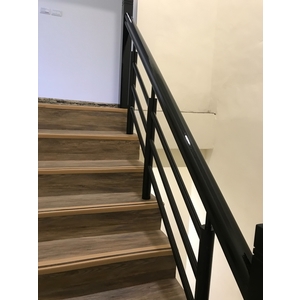 木製三度空間扶手