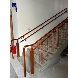 無障礙空間扶手