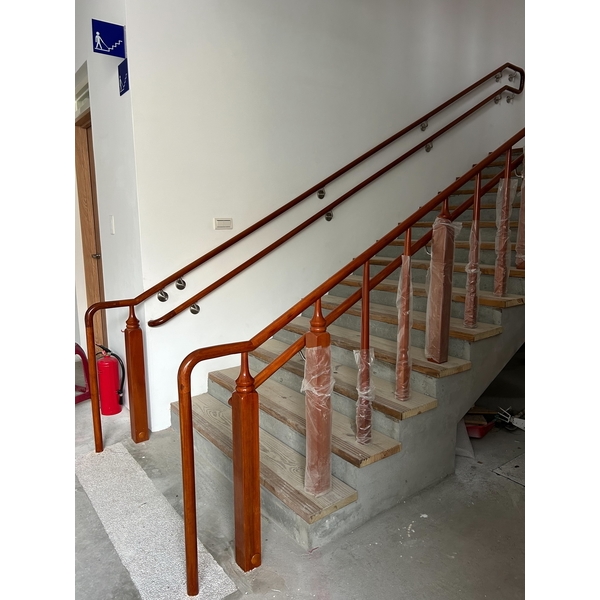 無障礙空間扶手,揚匠扶手地板