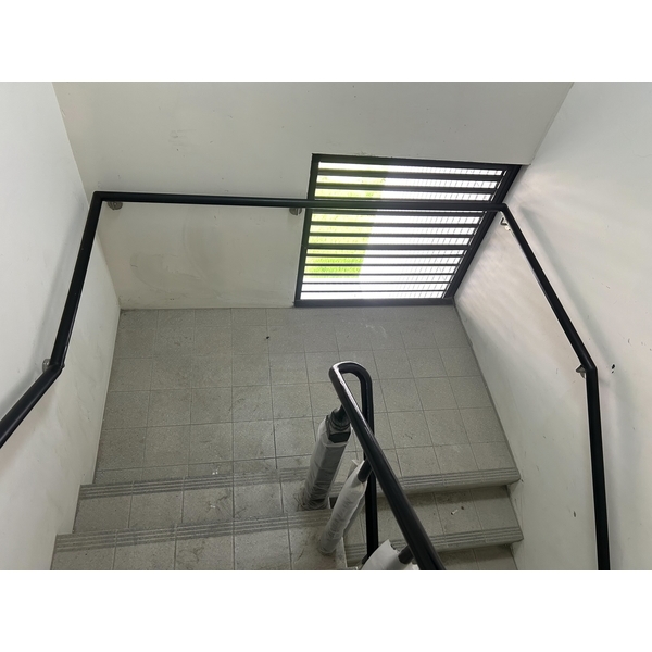 無障礙空間扶手