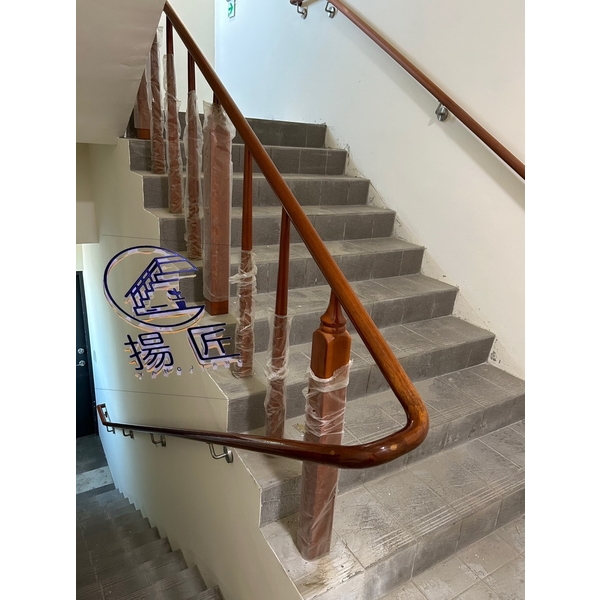 無障礙空間扶手