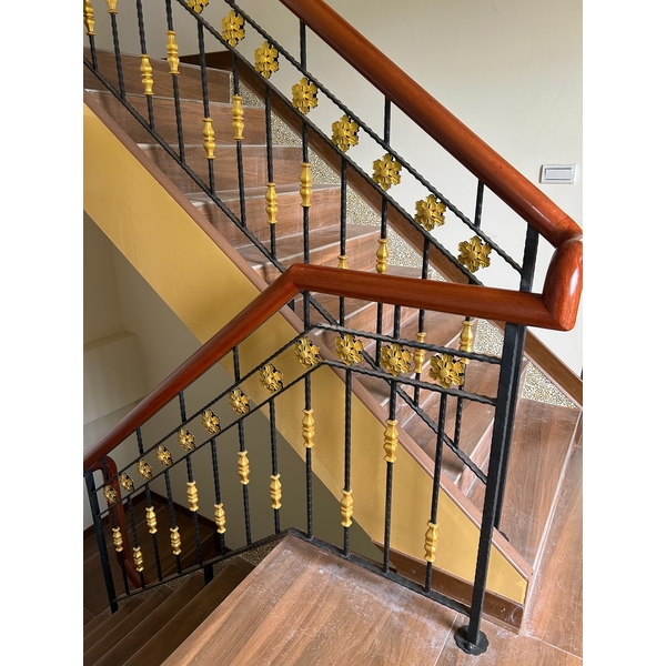 客製化鍛造扶手