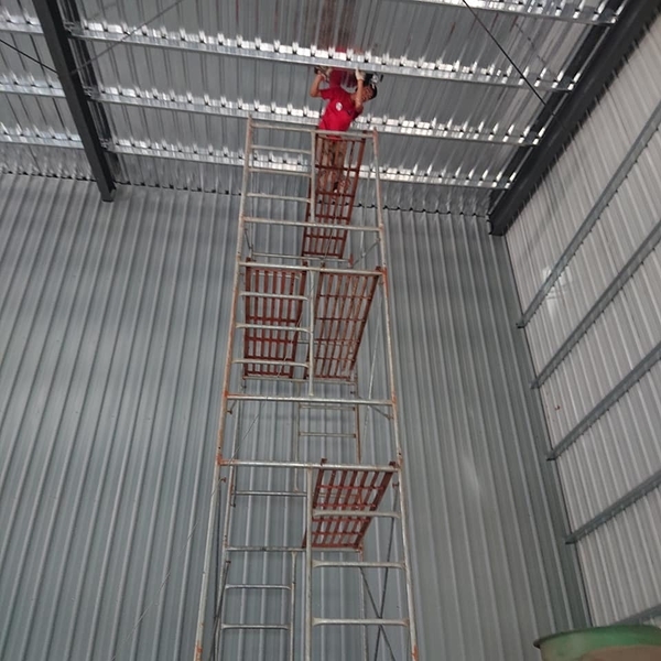10尺噴漆台加5T吊掛式輸送機,佑康工業有限公司