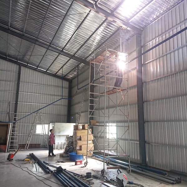 10尺噴漆台加5T吊掛式輸送機-佑康工業有限公司