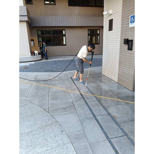 道路地磚清潔-勝潔企業社