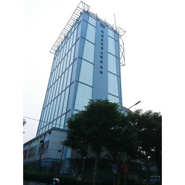 新莊思賢停車場,信勳金屬有限公司