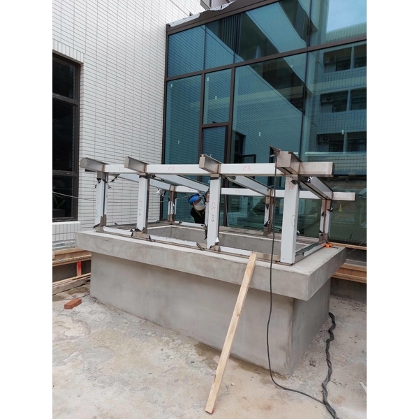 玻璃採光井,信勳金屬有限公司