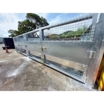 工業大門 錏鋼板圍籬 - 晉益工程行