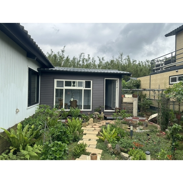 牆面裝潢金屬板-晉益工程行