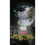 火災後廚房清潔修復中