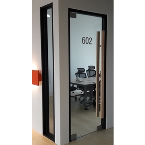 鐵件玻璃推拉門