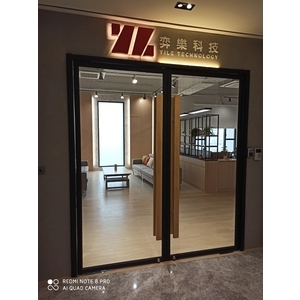 鐵件玻璃雙開大門