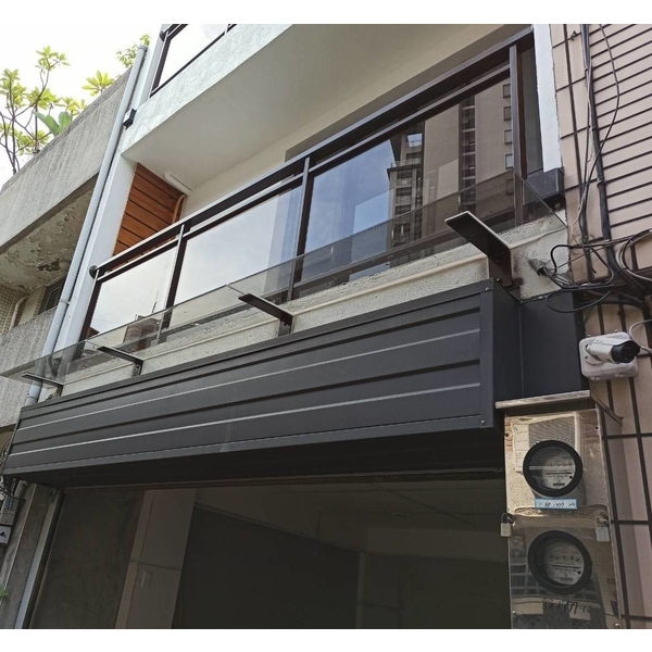 鐵件玻璃陽台欄杆
