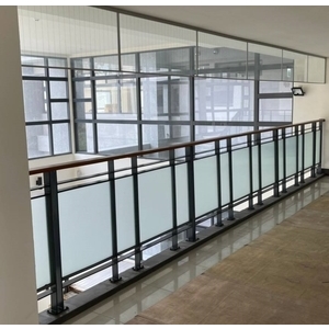 鐵件玻璃走道欄杆