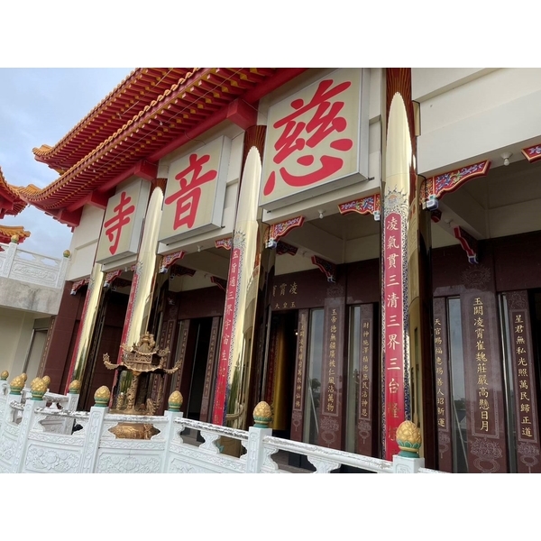 廟宇龍柱-鍍鈦金包柱