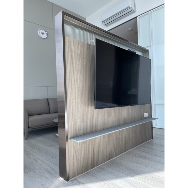 鍍鈦邊框電視牆