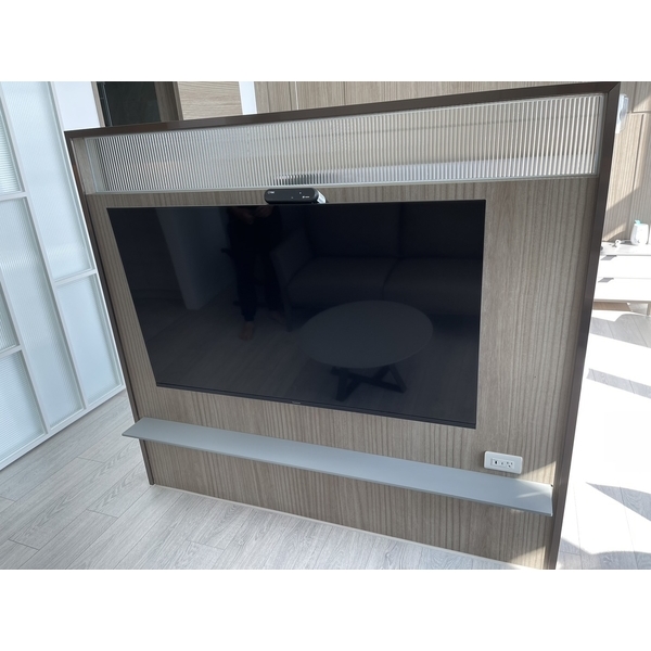 鍍鈦邊框電視牆