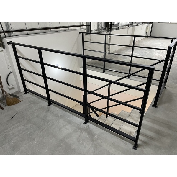 鐵件扶手欄杆-元發金屬工程行