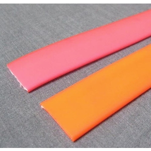 PVC塑膠押出-抽條(皮帶) , 利美實業股份有限公司