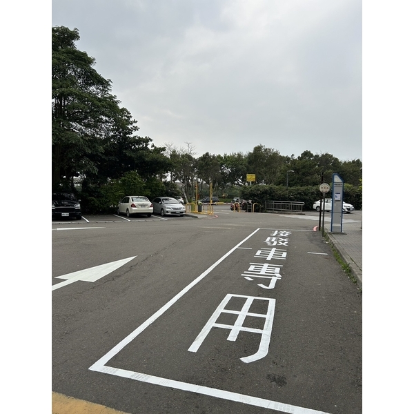 接駁車專用停車位劃線