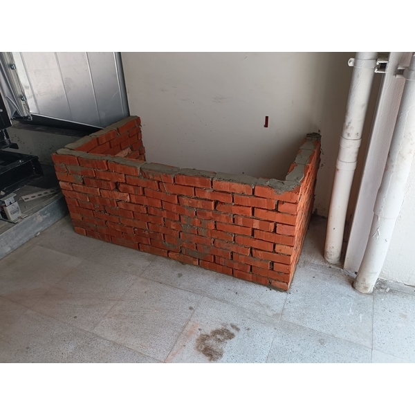 泥作工程－疊磚、打底、粉光