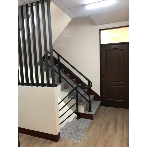 鋁格柵加扶手工程