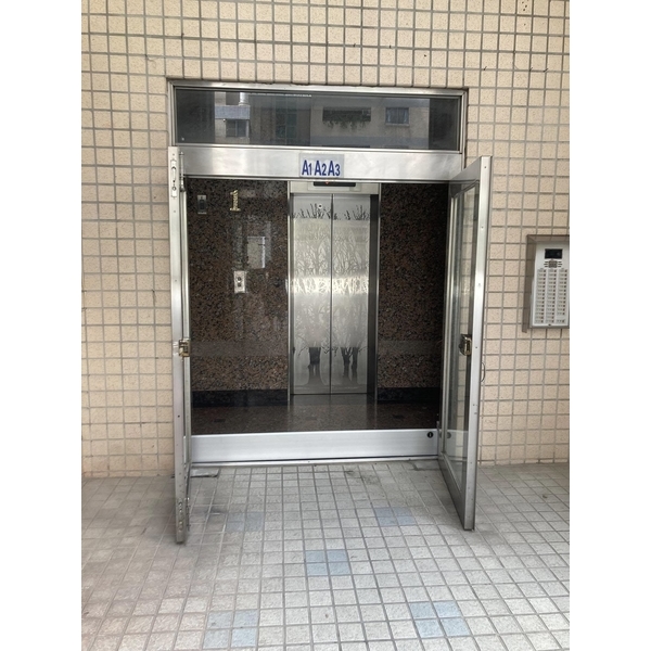 大樓防水閘門工程