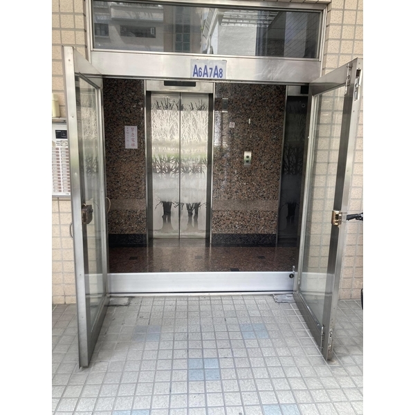 大樓防水閘門工程