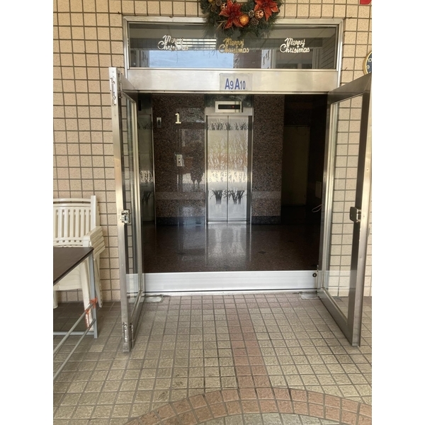 大樓防水閘門工程