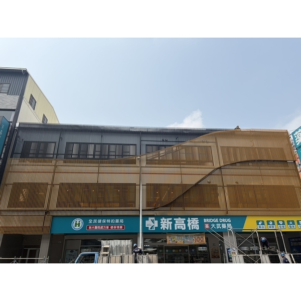 屏東鋁格柵工程實績｜屏東新高橋-大武藥局鋁格柵工程-格匠工程行