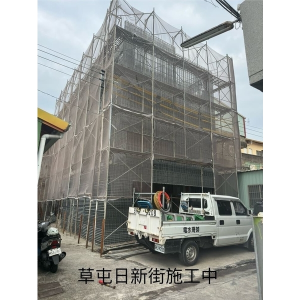 柱底加壓水泥至3樓-創新鋼網牆工程行