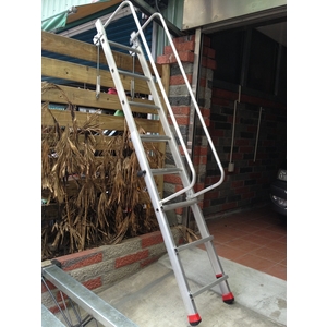 伸縮式上下設備 , 侲丰工程有限公司