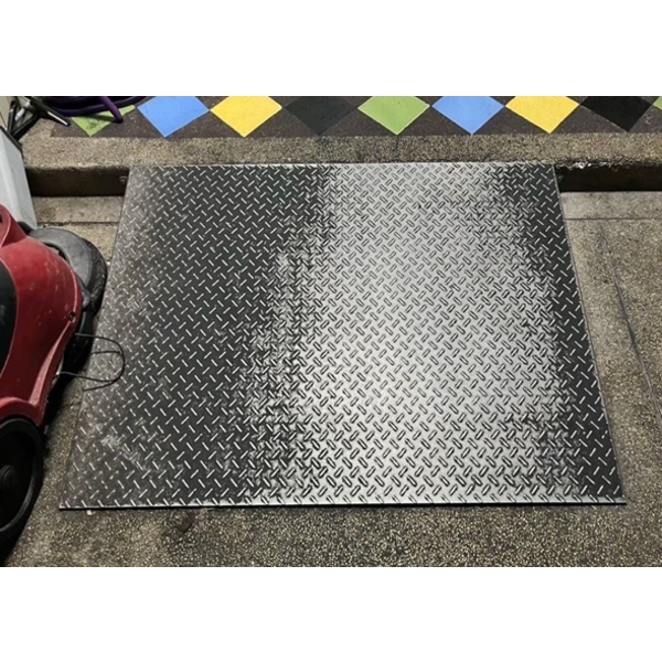 海底撈廁所外走道油汙及油泥清洗-澄明環境清潔股份有限公司