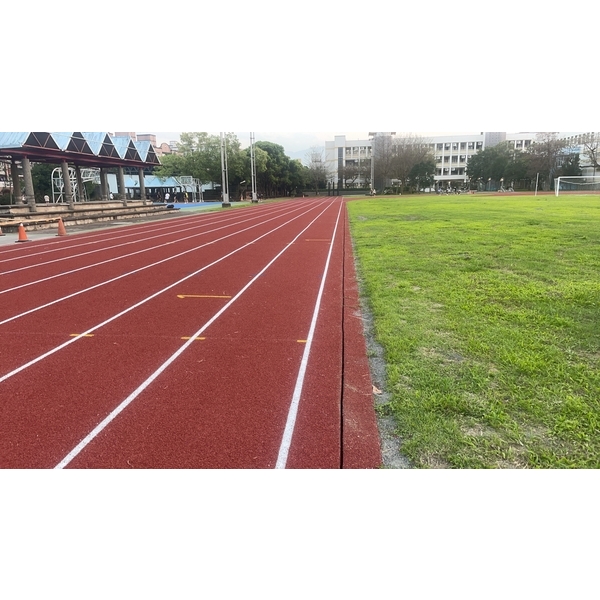 宜蘭羅東高中操場施作 