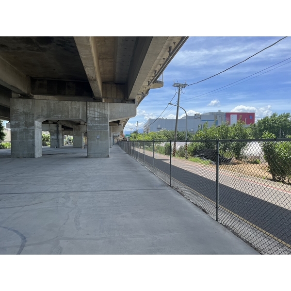 八德橋下槌球場