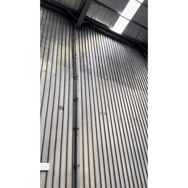 軌道窗安裝工程,擴疆實業有限公司