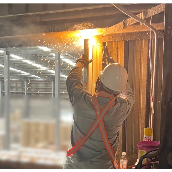 軌道窗安裝工程-擴疆實業有限公司