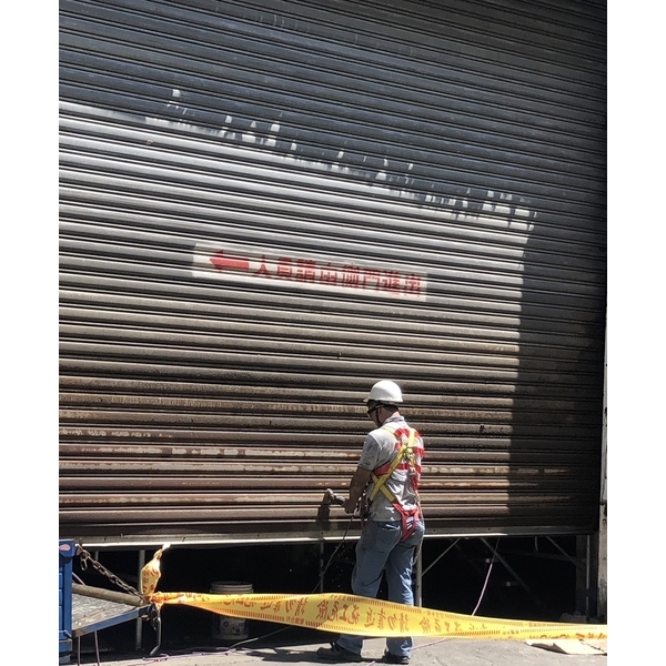 鐵捲門及周邊浪板更新修繕工程-擴疆實業有限公司