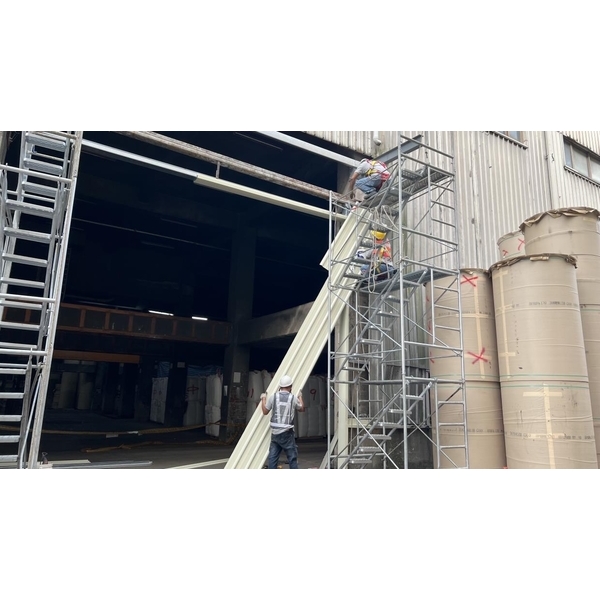 鐵捲門及周邊浪板更新修繕工程-擴疆實業有限公司