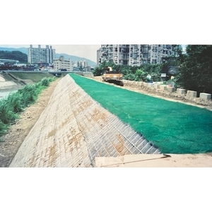 鋼柵式加勁擋土牆-北五堵工地