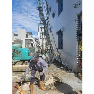 鄰房托基樁微型樁