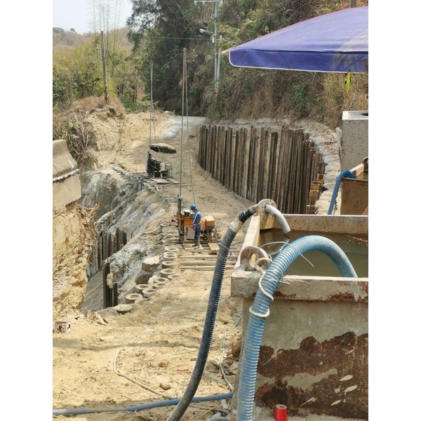 鄰房托基樁微型樁,長鴻開發工程有限公司