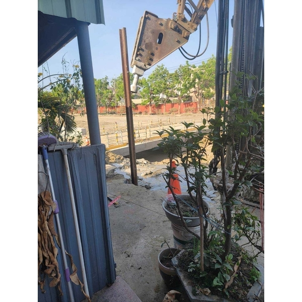 鄰房托基樁微型樁,長鴻開發工程有限公司