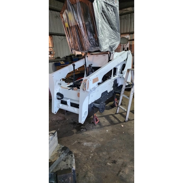 BOBCAT 黑貓維修-研創機械有限公司