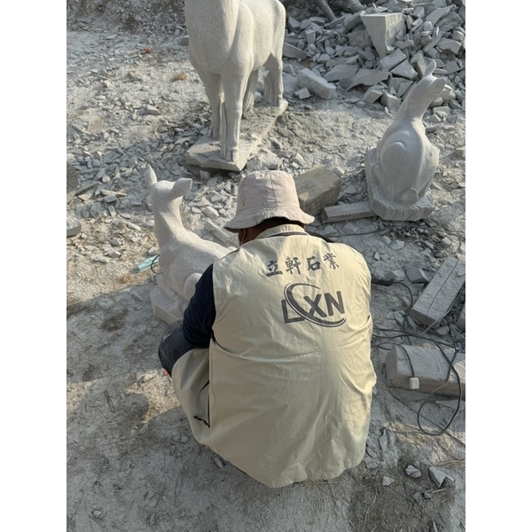 石雕白花崗石梅花鹿-立軒貿易有限公司/立軒石雕