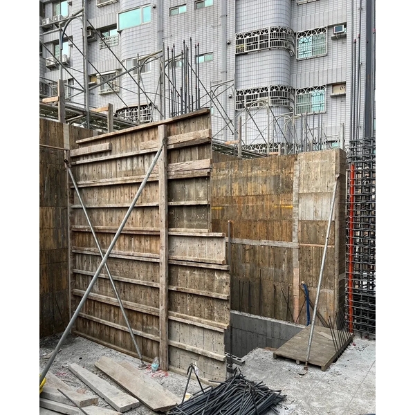 西環精品透天住宅新建工程(溪湖5戶)-承洋工程行