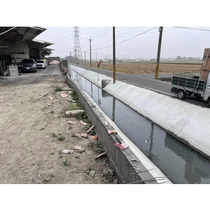 水溝圍牆工程-謝詠騰