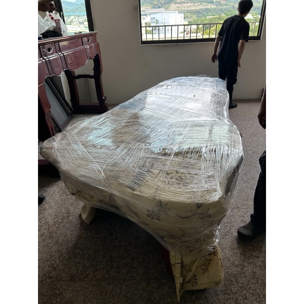 全台大型桌子搬運專家｜企業辦公桌與實木長桌的精緻搬遷首選