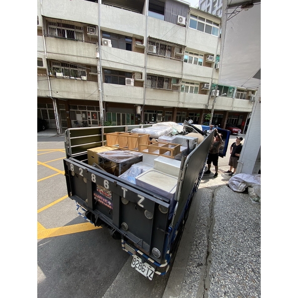 全台長途搬家大推：專業貨車物流與職人級精緻包裝工程，安全抵達每一站-北中南誠信專業搬家拆除工程